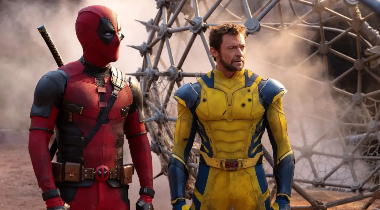 Deadpool e Wolverine é um presente para quem ama a franquia de Deadpool, o Hugh Jackman e fanservices.